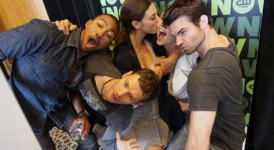 Древние / Первородные 1, 2, 3 сезон (2014) Древние / Первородные 1, 2, 3 сезон (2014)