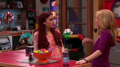 Сэм и Кэт (2013)