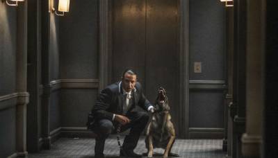 Эверли (2015) Эверли (2015)