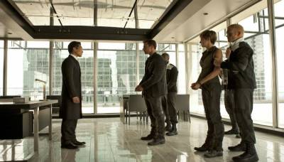 Дивергент, глава 2 Инсургент 2015