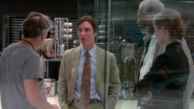 Превосходство (2014)