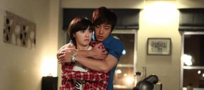 Идеальный парень (2012) Идеальный парень (2012)